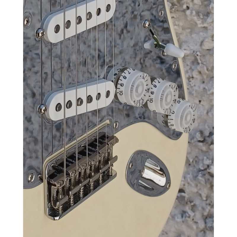 Fender Nile Rodgers Hitmaker Stratocaster, Secondhand - Image 2