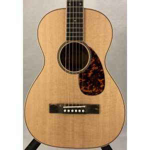 Larrivee P03E Recording Series All Solid Parlour Electro Acoustic Guitar with Hardcase