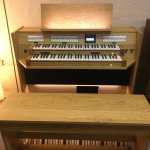 Content Clavis 224 Organ (UK Spec) in Light Oak with 30 Radiating Concave Pedalboard and Bench