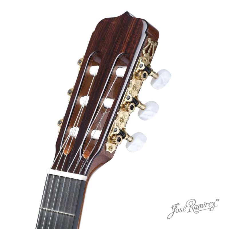 Ramirez Estudio 2 Classical Guitar with Case - Image 7