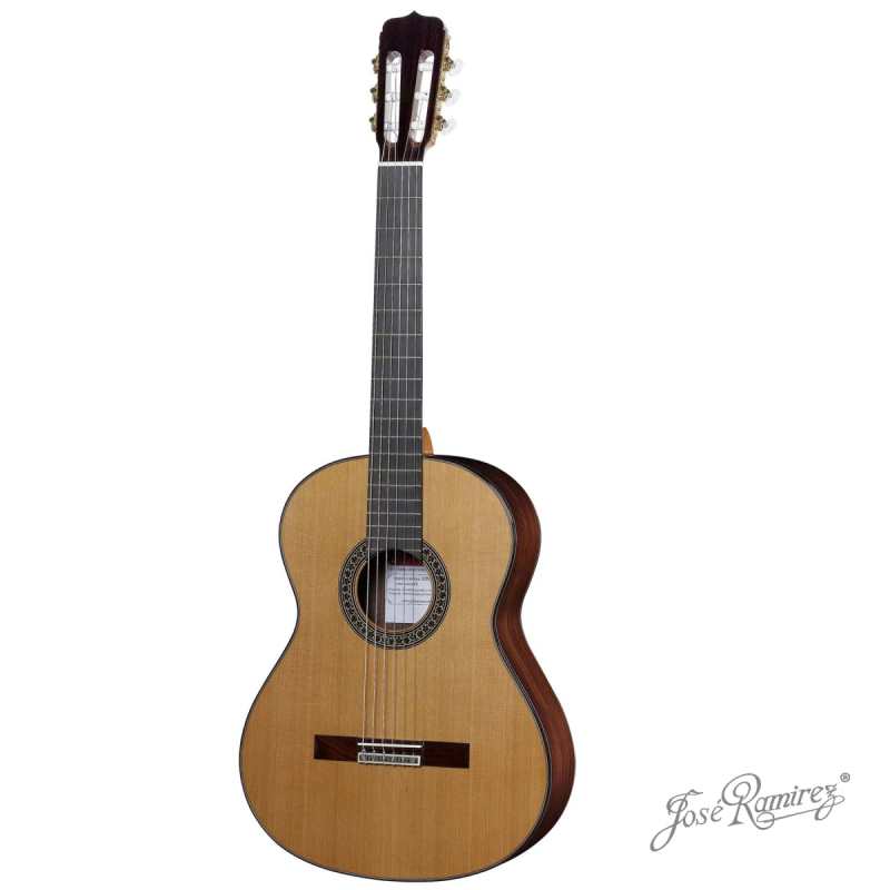 Ramirez Estudio 2 Classical Guitar with Case - Image 2