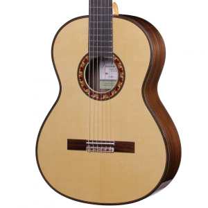 Ramirez 135th Anniversary Del Tiempo Spruce Top Classical Guitar with Case (Spruce Top)
