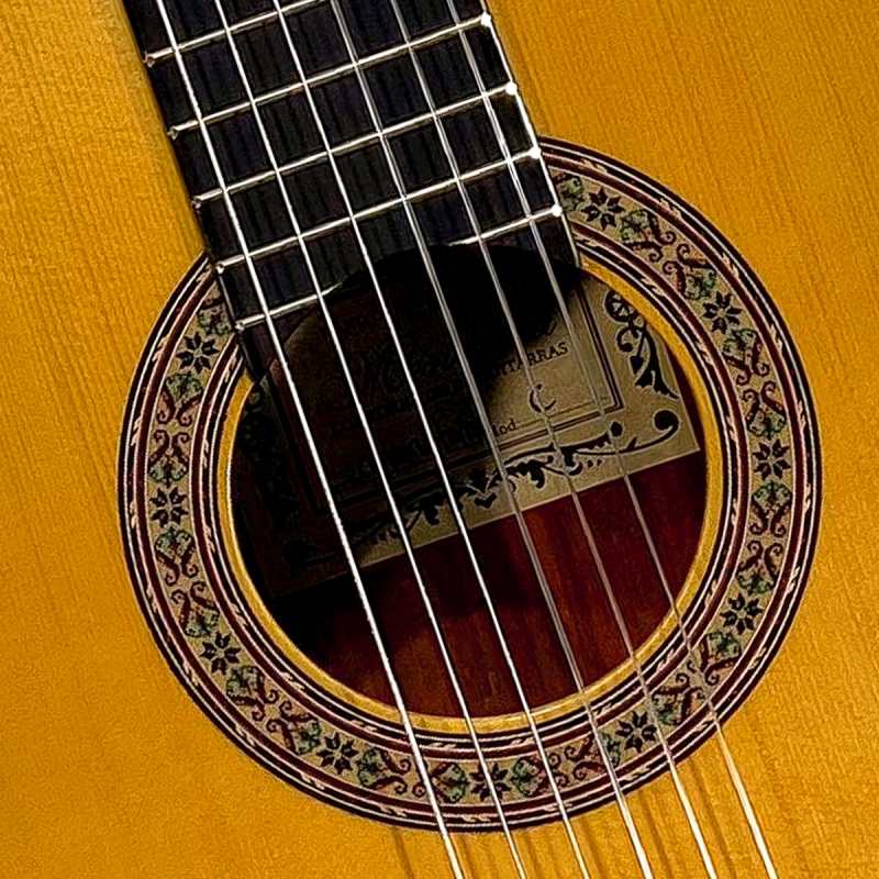 Mendieta Conservatoire C Classical Guitar - Image 4