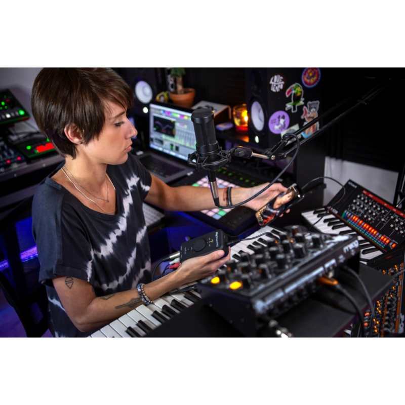 IK Multimedia iRig Stream Pro 4-in, 2-out streaming audio interface - Image 12