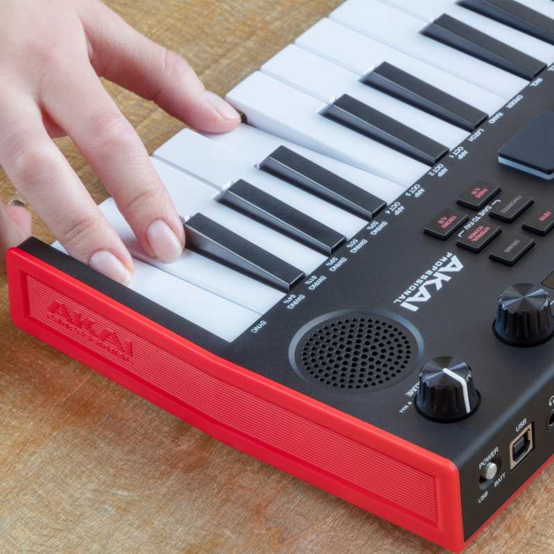 Akai MPK Mini Play Mk3 Keyboard MIDI USB Controller with built-in sound engine - Image 6
