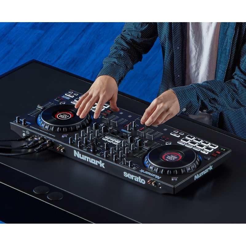Numark NS4FX Professional 4 Deck DJ Controller - Image 15