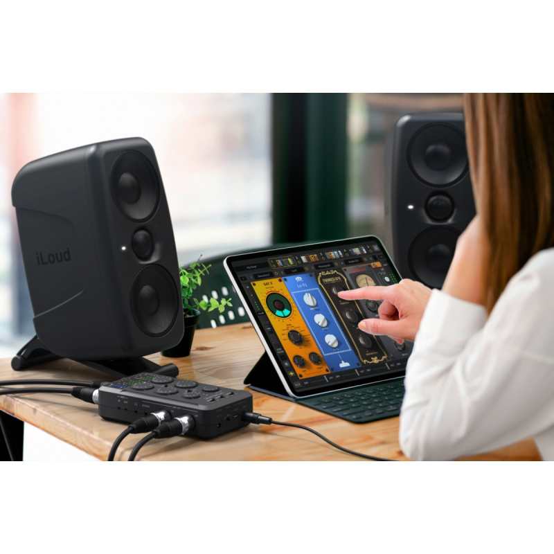 IK Multimedia iRig Pro Quattro I/O professional field recording interface and mixer - Image 7