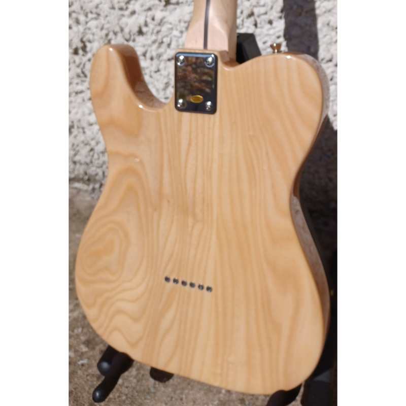 Levin Deluxe LE51-NAT Electric in High-Glo Aged Natural - Image 3