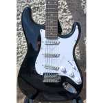 Levin LE54-BK Electric Guitar in High-Glo Black