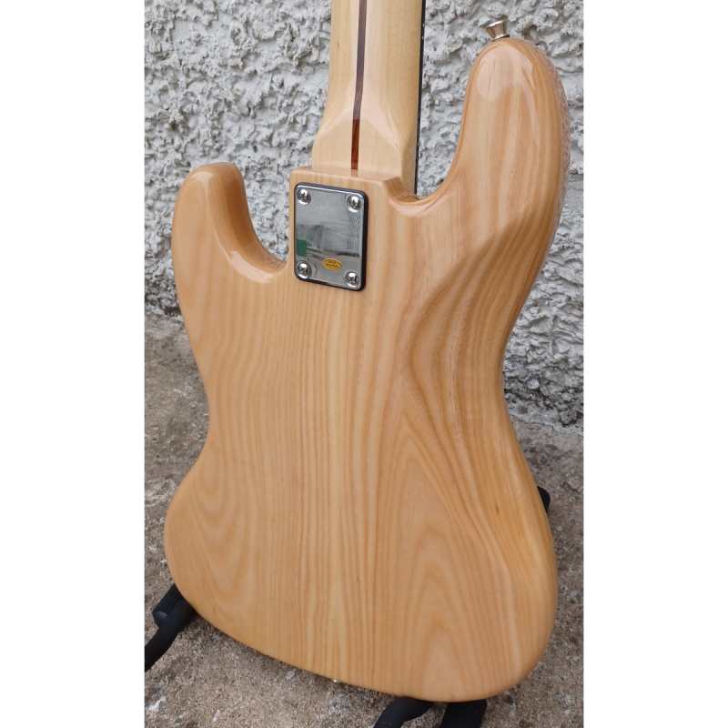 Levin Deluxe LB65-NAT, 5-String Bass Guitar in High-glo Aged Natural - Image 2