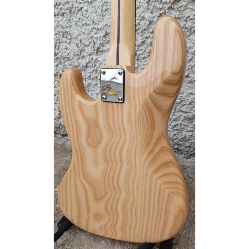 Levin Deluxe LB60-NAT Bass Guitar in High-glo Aged Natural - Image 2