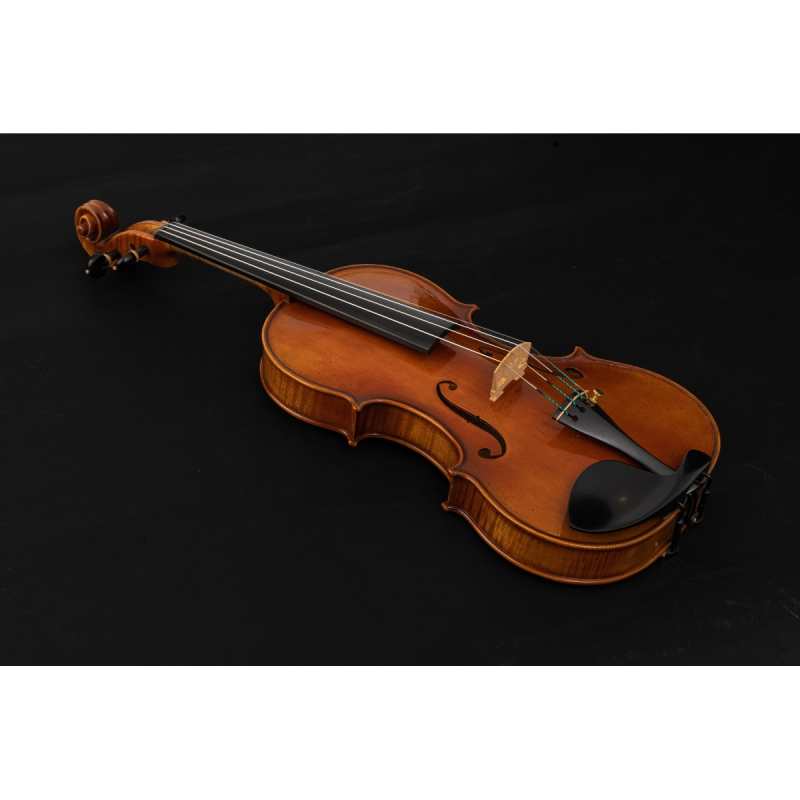 Briggs 122A in Antiqued Varnish with two-piece back [Handmade in 2022 and inspired by the Bartolomeo Giuseppe 'del Gesu' Guarneri 'Lord Wilton' violin of 1742] - Image 6