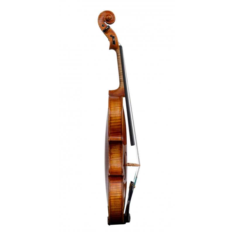 Briggs 111A Violin in Antiqued Varnish with one-piece back [Handmade in 2022 and inspired by an Antonio Stradivari pattern violin of 1728] - Image 6