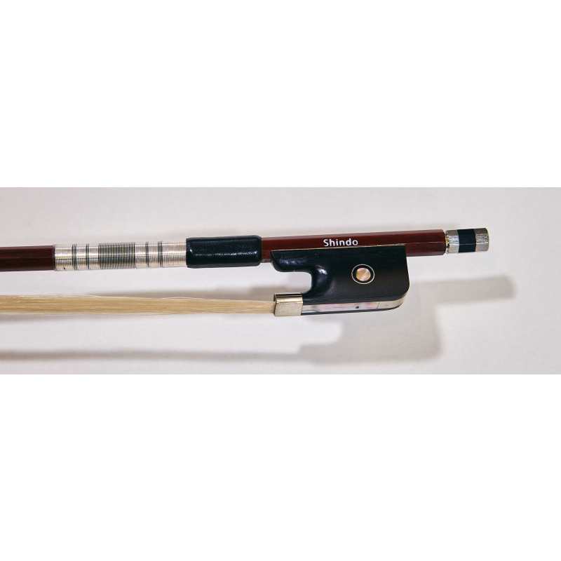 Shindo 500 Series Bow Of Pernambuco For Viola 15" To 16.5" (VLA.500.PW.R.165) - Image 5