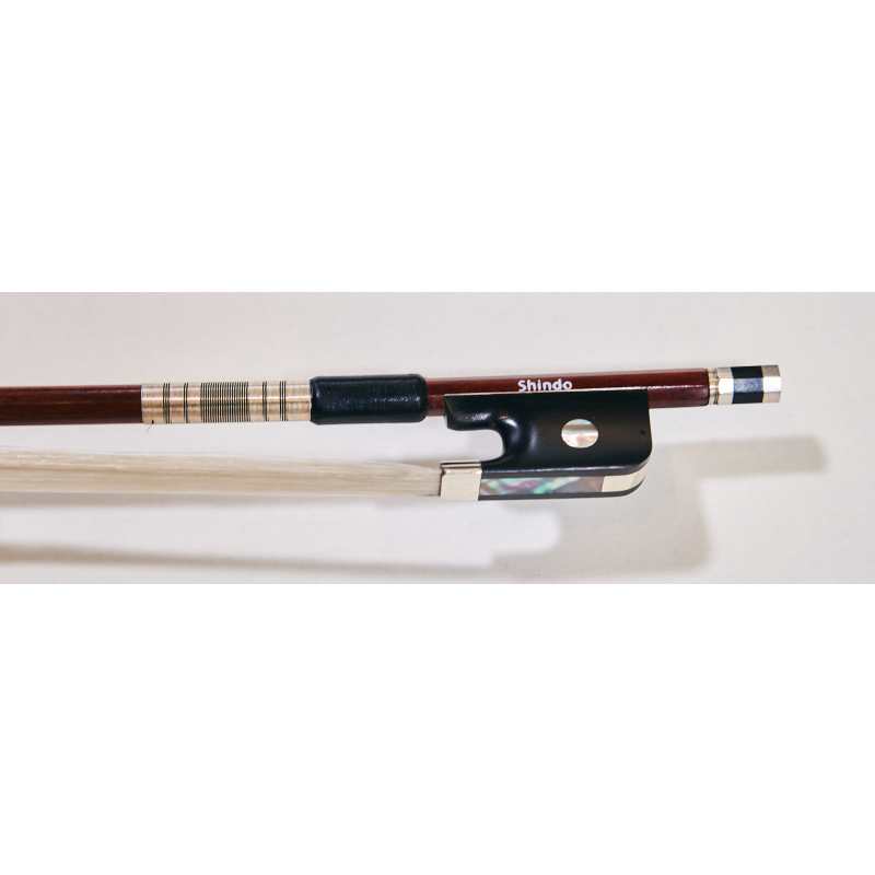 Shindo 800 Series Bow Of Pernambuco For Viola 15" To 16.5" (VLA.800.PW.R.165) - Image 5