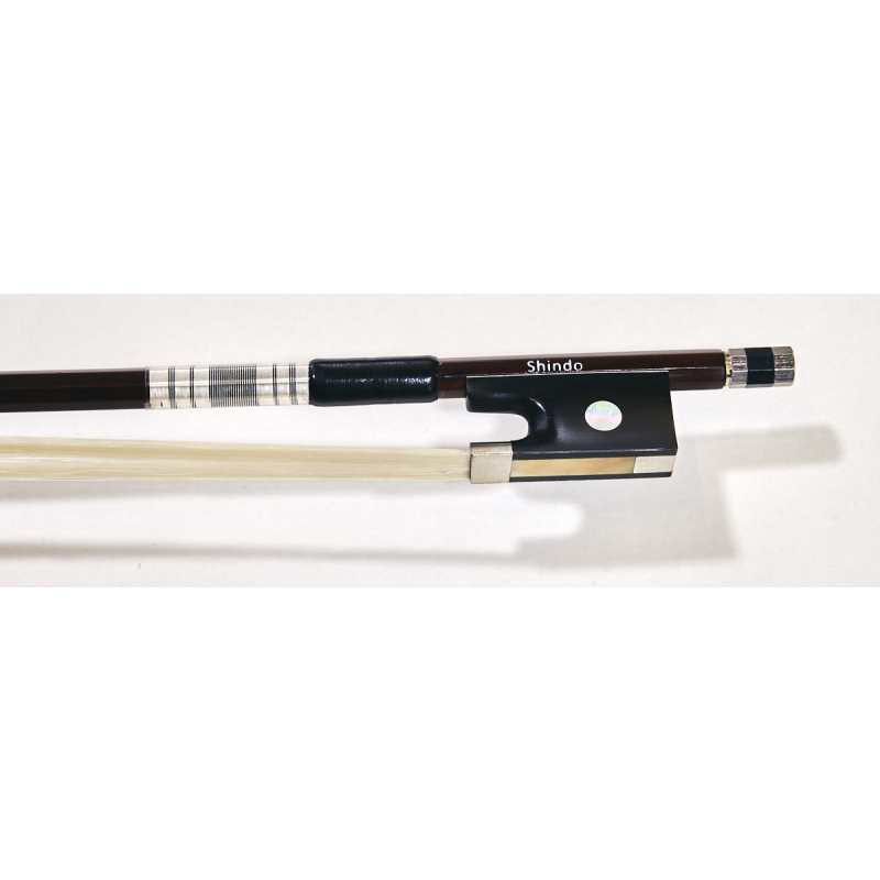 Shindo 300 Series 4/4 Size Brazilwood Violin Bow (VL.300.BW.O.44) - Image 3