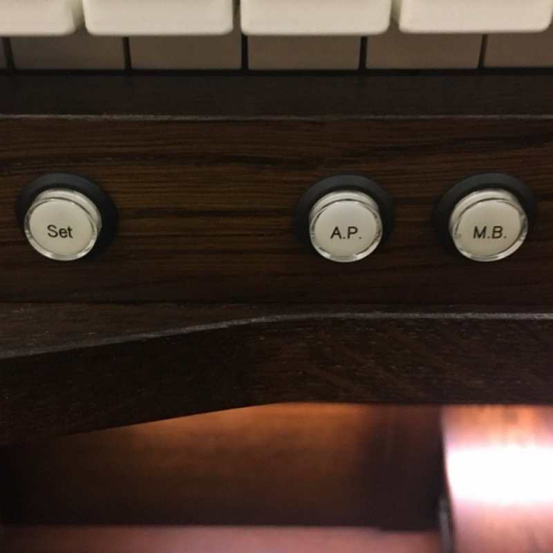 Content Celeste 340R Custom UK Spec 3-Manual Organ in Antique Mahogany (32RC) - Image 11