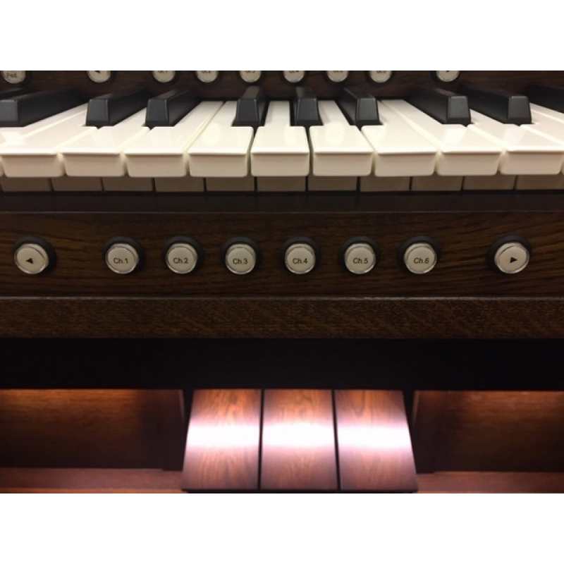 Content Celeste 340R Custom UK Spec 3-Manual Organ in Antique Mahogany (32RC) - Image 6