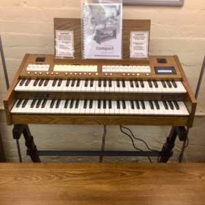 Content Compact 224 Intern Portable Organ System in Dark Oak