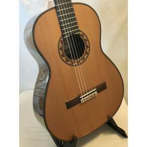 Ramirez 135th Anni Del Tiempo Classical Guitar with Hiscox Hard Case (Cedar Top)