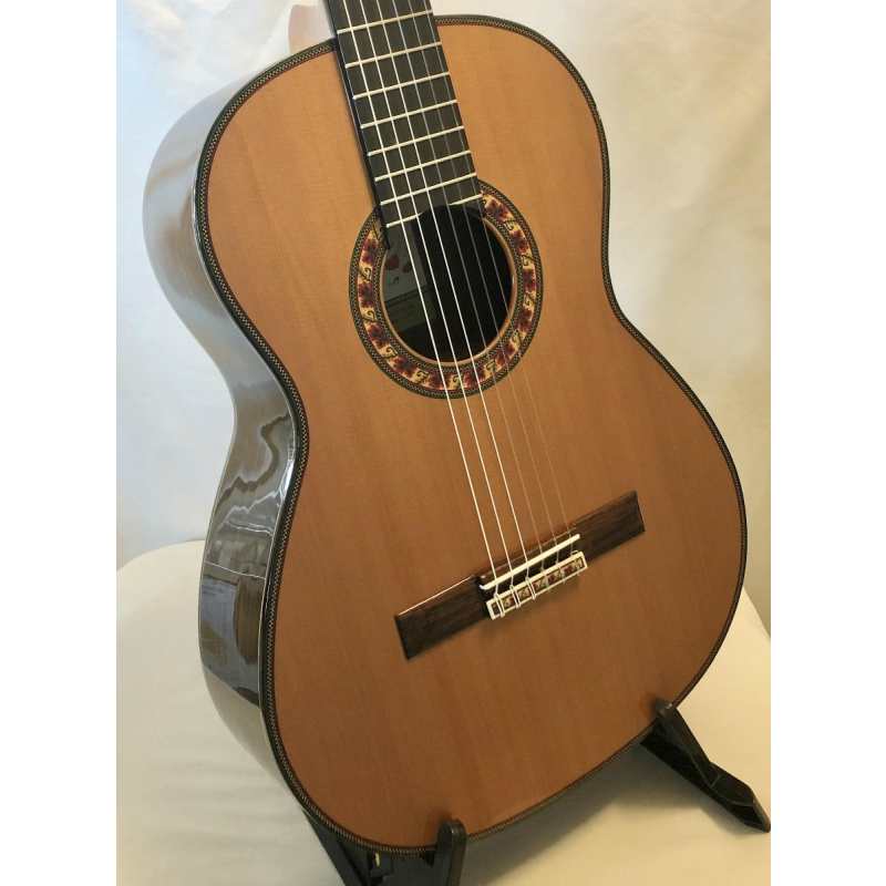 Ramirez 135th Anni Del Tiempo Classical Guitar with Hiscox Hard Case (Cedar Top)