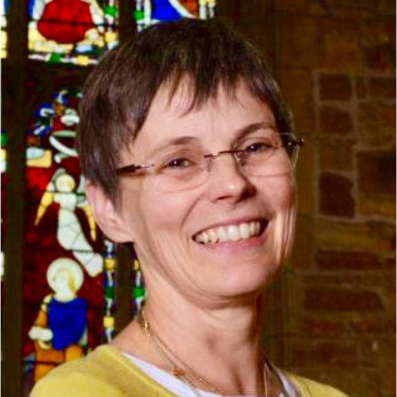 Keyboard Lessons With Steph Edwards at Promenade Music