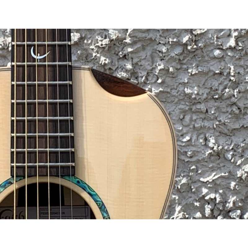 Faith FMEHG3 Hi-Gloss Mercury E Scoop Electro Acoustic Parlour Guitar (43mm Nut) inc Hardcase - Image 3