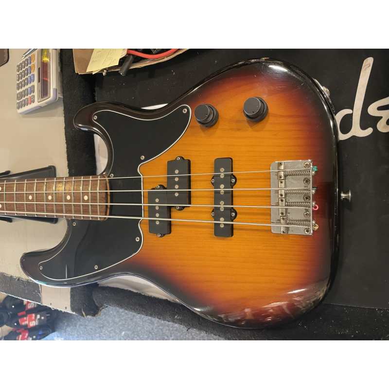 Fender P Bass Special 1994, Sunburst, Secondhand - Image 2