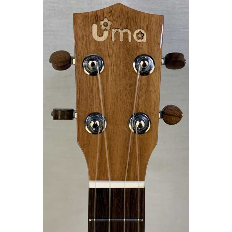 Uma Classic SC Solid Acacia Concert Ukulele (UMA-CLASSIC-SC) - Image 3