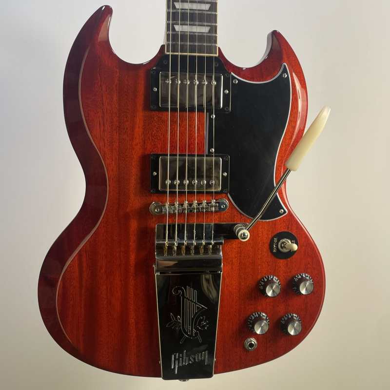 Gibson SG Standard 61 Maestro Vibrola in Vintage Cherry with Hardcase (SG61V00VENH1)