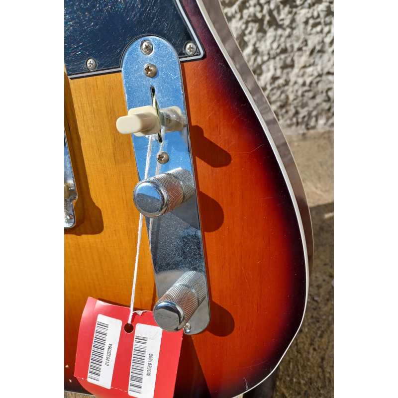 Fender Jason Isbell Custom Telecaster in 3-Colour Chocolate Burst with Gig Bag - Image 10