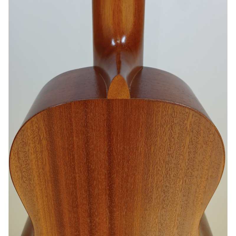 Kiwaya KBU-1 Baritone Ukulele with Gig Bag (KBU1) - Image 3