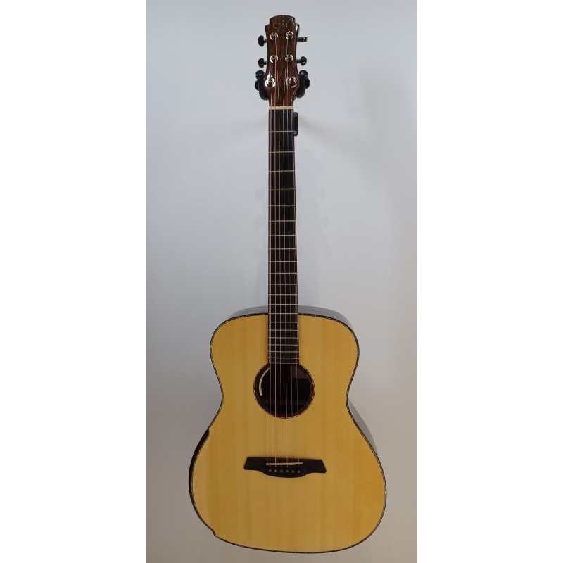 Maestro Double Top Victoria OOO Electro Acoustic Guitar (Double Top soundboard, solid Indian Rosewood B&S) with LR Baggs Anthem & Premium Polycarbonate Hardcase (VI-IR-SB-D) - Image 3
