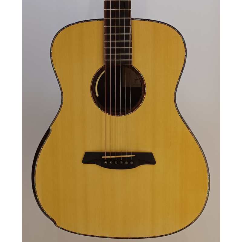 Maestro Double Top Victoria OOO Electro Acoustic Guitar (Double Top soundboard, solid Indian Rosewood B&S) with LR Baggs Anthem & Premium Polycarbonate Hardcase (VI-IR-SB-D) - Image 2