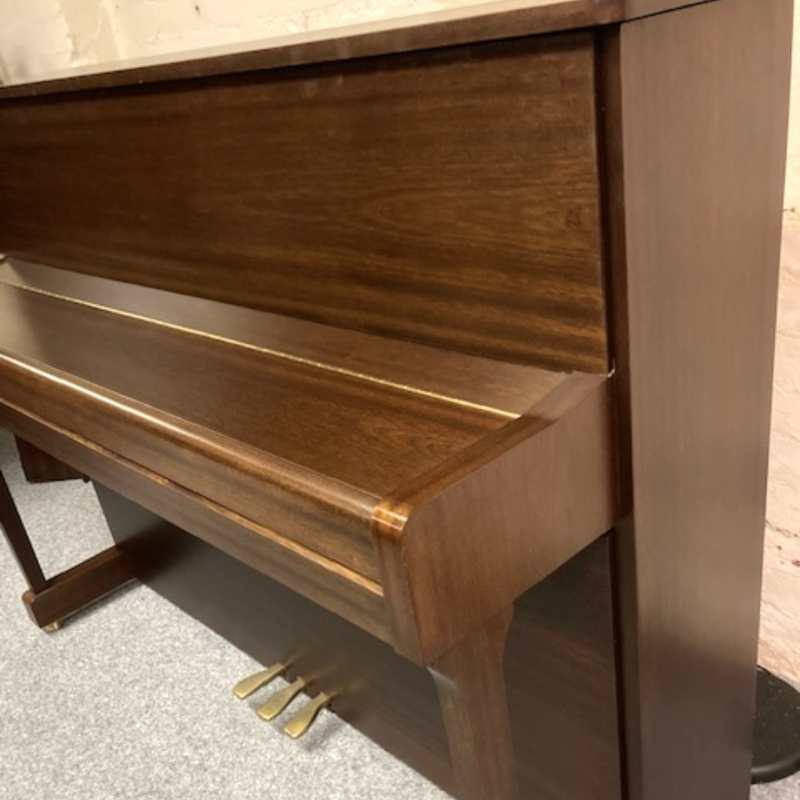 Kemble Oxford Upright Piano in Mahogany Satin Finish, Secondhand (Made in Late 2002) - Image 4