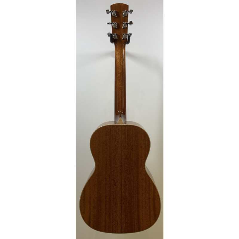 Larrivee P05 Acoustic Parlour Guitar With Hardcase (Secondhand) - Image 5