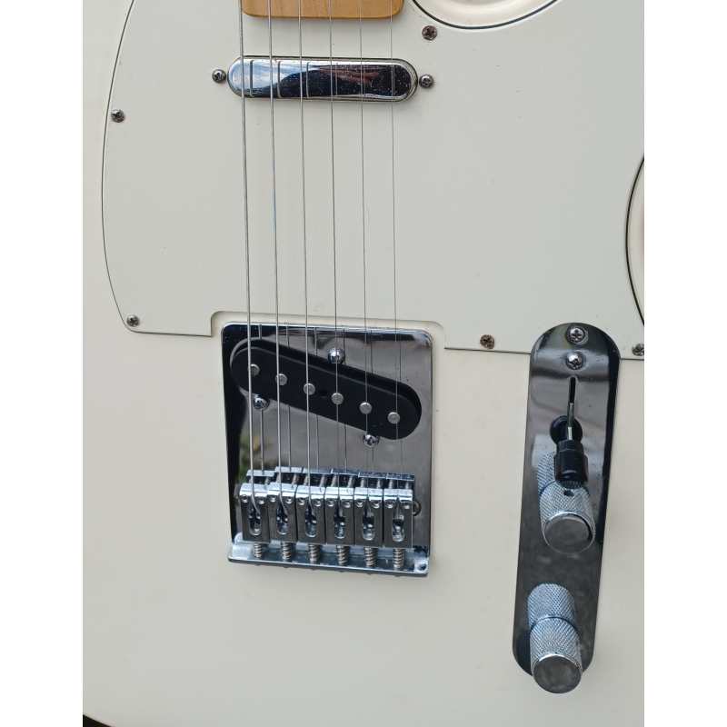 Fender Standard Telecaster, Maple Fingerboard, Arctic White Tint (0145102380) - Image 4